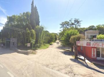 a una cuadra de la ruta · ¡Oportunidad Única! Terreno en Esquina con 2 Casas Listas Para Habitar a m