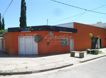Local comercial de 1 ambiente, Campana · Local en Venta en Campana: Barnetche 2149