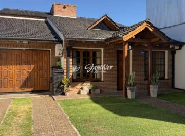 Casa de 5 ambientes, Campana · Chalet en Venta Estilo Elegante Luminoso Oportunidad Residencial Amplitud