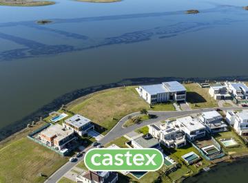 Terreno · 1070m² · Lote Al Agua en Venta con Financiación en Costas, Puertos