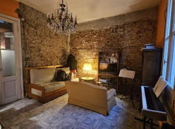 Casa · 109m² · 5 Ambientes · Venta Casa C/ Local Comercial Almagro Oportunidad
