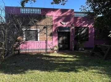 Quinta vacacional · 112m² · 4 Ambientes · Casa en Carlos Keen