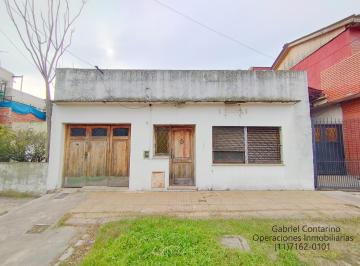 Casa de 4 ambientes, Avellaneda · Amplia Casa 4 Amb. con Cochera y Fondo - Sarandi