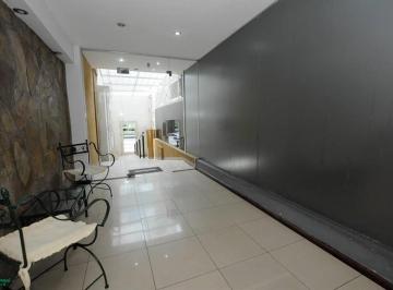 Departamento · 45m² · 2 Ambientes · Hermoso Dpto. Al Frente en un 5° Piso con Amplio Balcón.