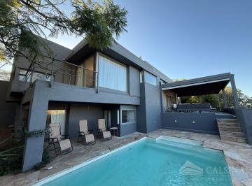 Casa · 580m² · 5 Dormitorios · 4 Cocheras · Casa en Venta Estancia Q2