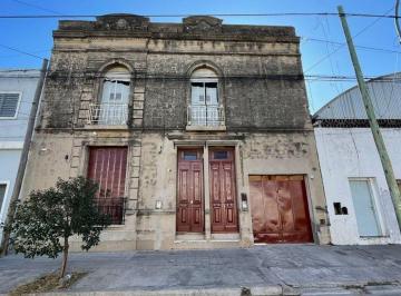 Casa · 433m² · 8 Ambientes · 1 Cochera · Venta Casas Ideal Inversión Barrio San Vicente