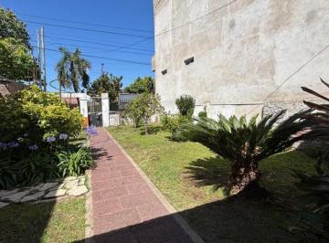 Casa de 3 ambientes, Lanús · Venta - Casa en Remedios de Escalada - Lanús