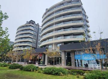 Local comercial · 120m² · Imponente Local en Alquiler Pinamar, Sobre Av Principal de Pinamar Bunge