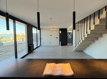Casa · 158m² · 3 Dormitorios · 2 Cocheras · Casa en Venta en Housing Anatolia Chacras Green