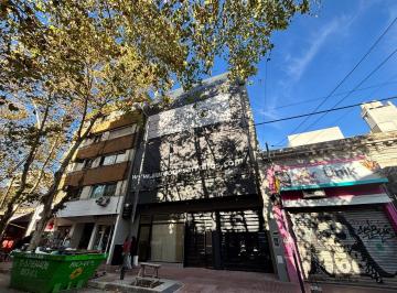BET-BE1-10099_2 · Una Casa en Altura