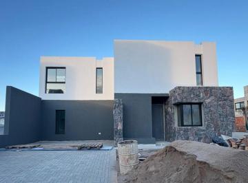 Foto · Casa en Venta Solares de Manantiales