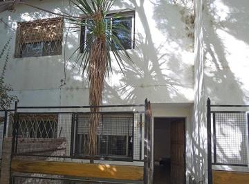 Casa de 7 ambientes, Neuquén · Dúplex en Venta (A Refaccionar) en Jardines del Rey - Neuquen Capital