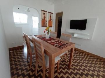 PH · 56m² · 3 Ambientes · Casa PH 3 Ambientes - con Patio Pequeño - Zona La Perla