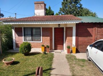 Casa · 139m² · 3 Ambientes · 1 Cochera · Venta Casa 2 Dorm. Villa Santa Cruz Sobre Ruta 28