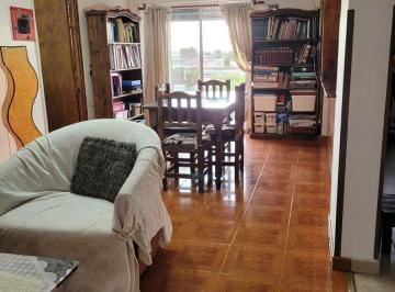 Departamento · 52m² · 2 Ambientes · Departamento 2 1/2 Amb Pompeya Bcon Apto. Credito