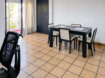PH · 58m² · 3 Ambientes · PH en Muy Buen Estado Sobre A. Roca Al 400