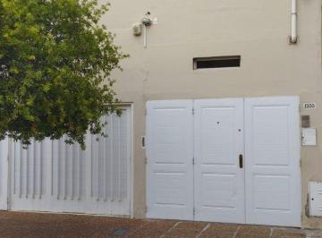 Casa · 265m² · 7 Ambientes · 2 Cocheras · Casa en Barrio Pueyrredon Lista Para Habitar