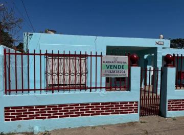 Casa · 211m² · 6 Ambientes · 2 Cocheras · Propiedad con 2 Casas en Venta en San Miguel