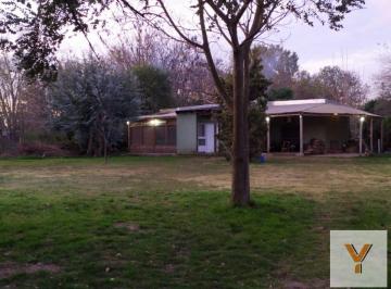 Casa · 200m² · 4 Ambientes · 4 Cocheras · Casa en Venta - 2 Dorm. 1 Baño - Cocheras - 1.900 m² - Cañuelas
