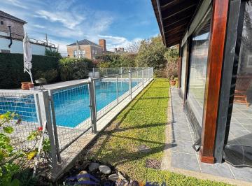 Casa · 158m² · 4 Ambientes · Casa en Venta Y/o Alquiler en Country Banco Provincia, Moreno