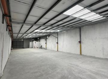 Local comercial · 220m² · Galpón en