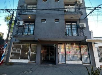 Departamento · 40m² · 2 Ambientes · Peron 1562 - 1 Dormitorio.