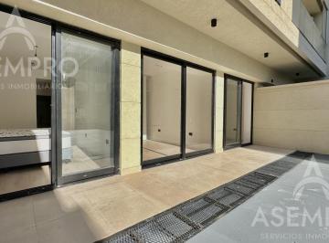 Departamento · 89m² · 3 Ambientes · 1 Cochera · Departamento Tipo Casa, 3 Ambientes con Jardín de 100 m²