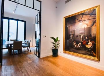 Casa · 400m² · 4 Ambientes · 2 Cocheras · Alquiler de Exclusiva Casa Reciclada a Nuevo en Barrio Parque