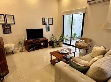 Casa · 114m² · 3 Ambientes · San Juan Al 2100 - Venta Casa 2 Dorm. en Rosario