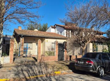 Casa de 4 ambientes, San Isidro · Casa a Reciclar Sobre un Lote de 200 m²