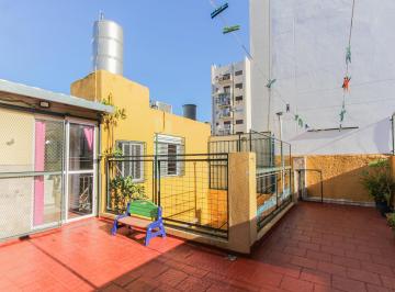 PH · 88m² · 5 Ambientes · PH en Venta con Patios y Terraza