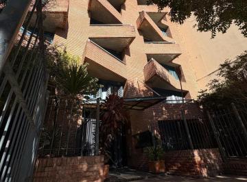 Departamento · 34m² · 2 Ambientes · Alberdi * Ubicación Privilegiada * Oportunidad Depto 1 Dorm