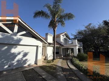 Casa · 336m² · 10 Ambientes · 2 Cocheras · La Paloma 4 Dorm. y Todo Lo Que Necesitas