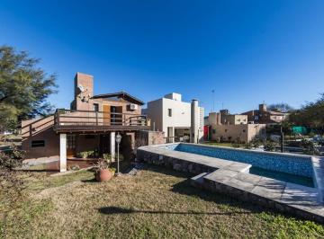 Foto · Casa. 3 Dorm. 2 Baños. Amplio Patio. Pileta. B La Estanzuela