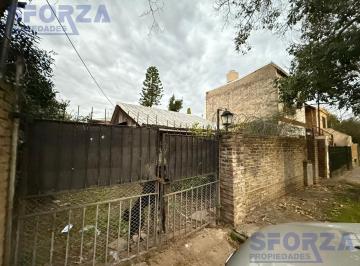 Casa · 354m² · 3 Ambientes · 1 Cochera · Casa en Bella Vista de 900 m²