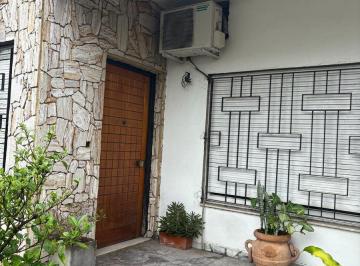Casa · 150m² · 6 Ambientes · 1 Cochera · Venta Casa y Departamento en El Palomar