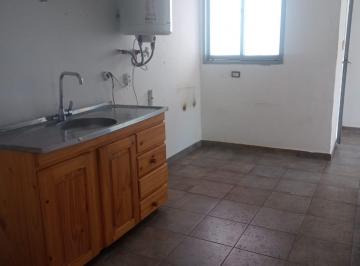 Departamento de 3 ambientes, Córdoba · En Alquiler. Departamento Planta Baja. 2 Dormit. con Patio. Sin Expensas