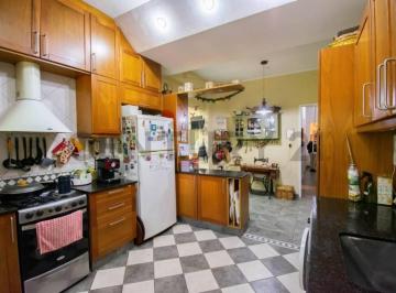 Casa · Casa Venta La Plata, Opción Consultorios
