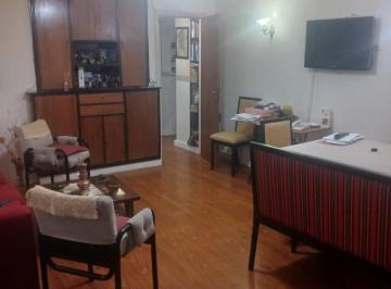 Departamento · 65m² · 3 Ambientes · 3 Amb. C/ Dependencia - Centro