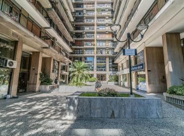 Oficina comercial · 600m² · 8 Ambientes · Oficina en 4 Piso