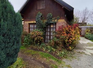 Casa · 375m² · 2 Dormitorios · Casa en Centro
