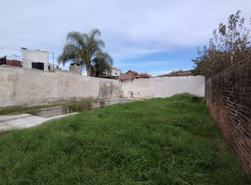 Terreno · 300m² · Vende - Lote - Piscina con Jacuzzi - Oportunidad Inversor