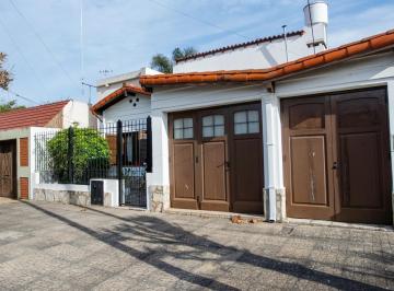 Casa · 139m² · 4 Ambientes · Venta de Casa 4 Ambientes en Haedo Sur