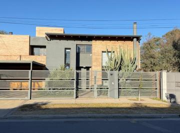 Casa de 4 ambientes, Córdoba · Hermosa Casa a La Venta en Villa Belgrano Oportunidad
