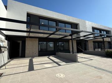 PH · 175m² · 3 Dormitorios · 2 Cocheras · Duplex de Categoria en Venta La Luisita