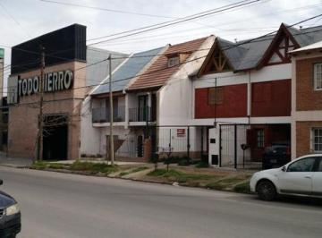 PH · 60m² · 3 Ambientes · 1 Cochera · Alquilo Duplex 2 Dorm. - con Cochera - Ilia 194 - Neuquén Capital