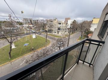 Departamento · 52m² · 2 Ambientes · Dpto. 2 Amb C/balcón en Alquiler en Merlo Centro