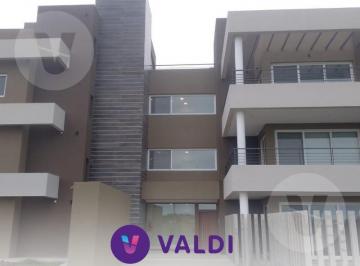 Departamento · 85m² · 3 Ambientes · Departamento con Vista Al Golf en Alquiler - Barrio Haras del Sur III