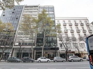 Oficina comercial · 450m² · Piso de Oficinas Sobre Av de Mayo. Planta Libre Dividida con Tabiques Mobiles. Bue Estado Genra. Aa