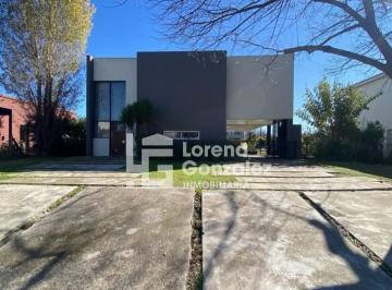 Casa · 170m² · Casa en Venta Haras Santa Maria